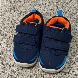 Carter’s walking shoes